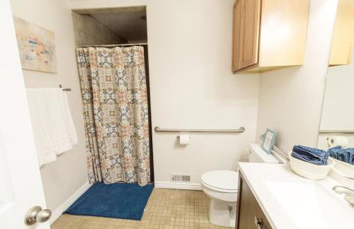 Turquoise Door, Spacious Duplex, 3 Kings near AFA - Foto 12