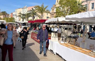 A 2 pas du port, du centre, du marché provençal, des plages quartier calme - Foto 14
