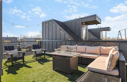 Gorgeous East Nashville House with Rooftop Patio, Garage, 9 Beds, 3 Miles to Downtown - Foto 8