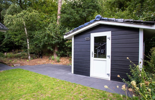 Beautiful House With Covered Terrace in Rhenen - Photo 24