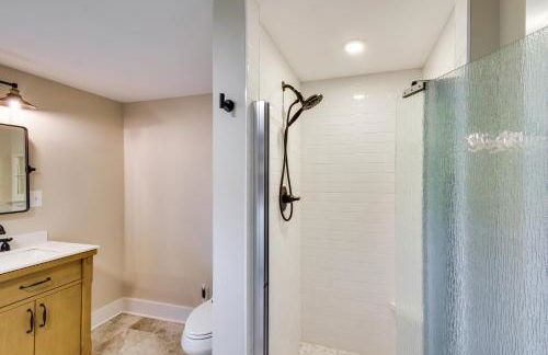 Modern Altavista Farmhouse with Countryside Views - Foto 13