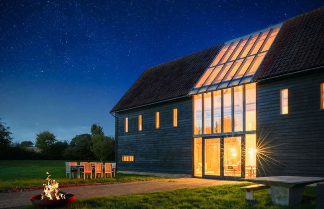 Grand Suffolk Barn Conversion - Foto 21