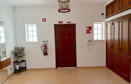 BnB Homes Luxurious Villa Stardust with Swimming pool & BBQ for Family Fun - Foto 47