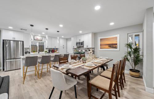 Entire Private Home with 3 Bedrooms 2 Bathrooms, Hot Tub, Garage, King Bed, Available Now - Foto 11