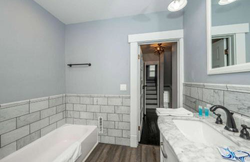 The Restful Roost w Hot Tub - Foto 42