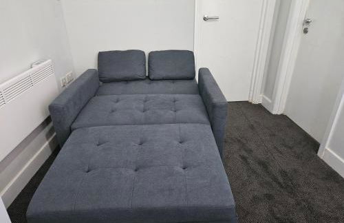 Charming Oxford Apartment in Telford - Flat 1 - Photo 13