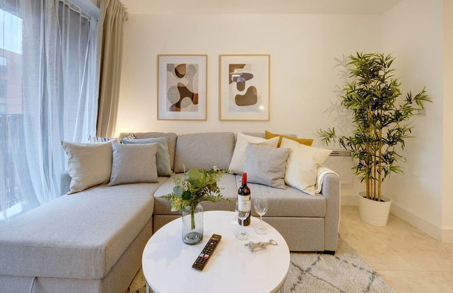 Lovely Flat in Kiln Close With Free Parking - Photo 69