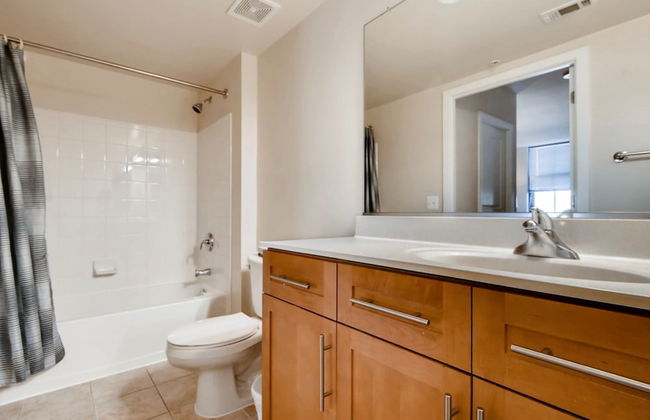 Bluebird Suites in Crystal City - Photo 25