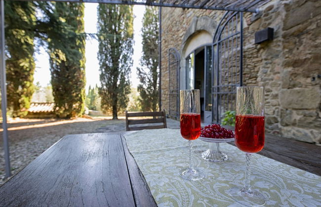 Stunning Villa With Terrace and Private Pool in Tuscan Hills - Foto 15