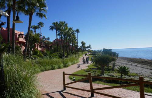 Salinas. Apartment for 4. Terrace/Parking/Pools/Gym/4mins beach - Photo 18