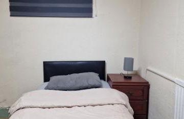 Room near East Midland Airport 8 - Foto 1