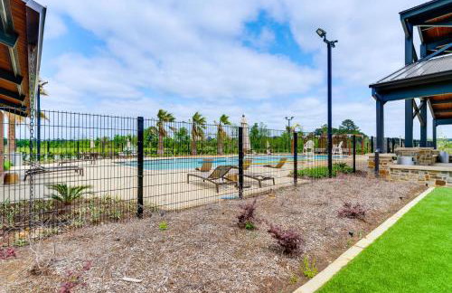 Patio and Pool Access Family Home in Tomball - Foto 25