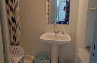 Le Thalassa I appartement T2 en bord de plage et du Port - Photo 9