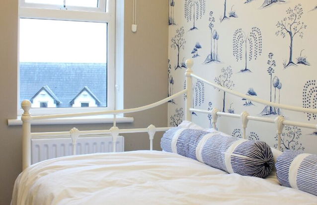 Luxurious KC House - Photo 12