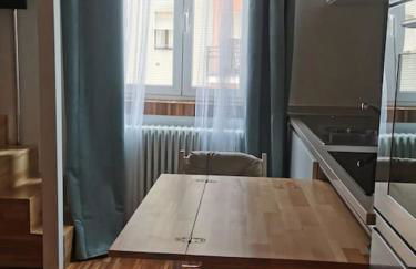 Metro stop, Prada & Design - Foto 21