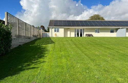 Gamekeepers Cottage - Hot Tub, 2 bed, sleeps 4, private patio, AC, stunning views - Photo 38