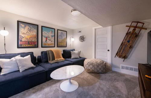 Mid-Century Modern Home - Hot Tub and Game Room - Foto 28