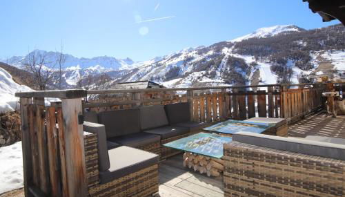 Chalet le Chantelevent for 24 Guests - Slope Views, Pool & Jacuzzi - Foto 4