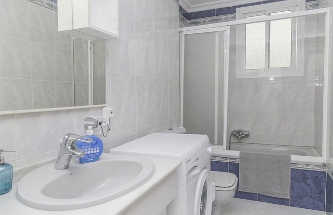 Beachfront 4BR Big groups or 2 families - Foto 26