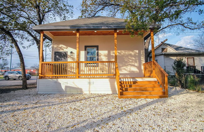 Magnificent 4BR Near Famous Riverwalk and Downtown - Foto 18