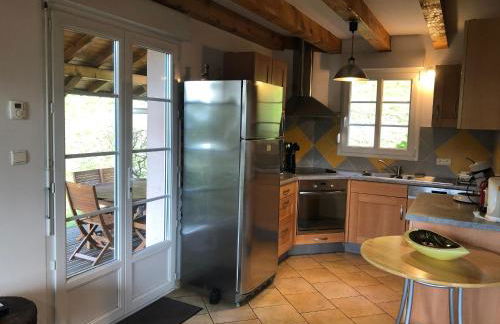 Chalet spacieux avec balcon, WiFi gratuit, proche lac et station de ski - FR-1-589-140 - Photo 28