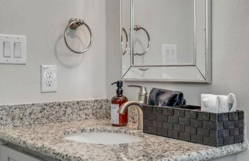 Houston Metro Loft Near Downtown and NRG - Foto 30