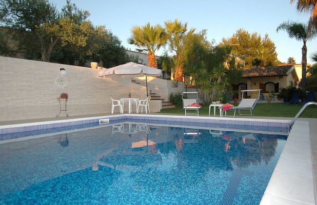 Holiday Home With Private Pool, Near the Beach - Foto 13