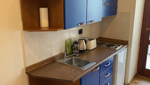 1 Bed Flat - Sleeps 2 - Pets - Smoking on Terrace - Foto 3, Cozinha privada