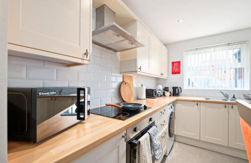 Luxury large home - Parking - Garden - Sleeps 6 - Foto 17