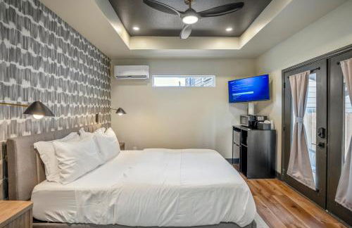 HTX Ultra Hotel Suite #2 - Photo 5