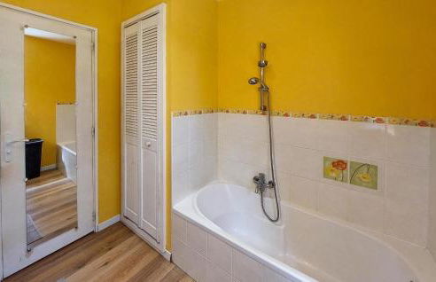 Amazing Home In Ploubezre - Foto 33