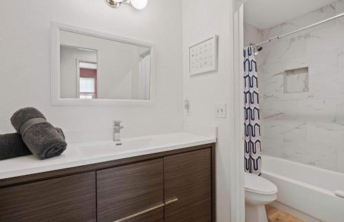 Hacienda Hideaway 3BR Desert Oasis w Pool Spa & Firepit - Foto 33