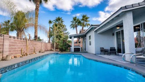 VEGAS OASIS CLOSE 2 STRIP! Private Hot tub & Heated Pool - Foto 1