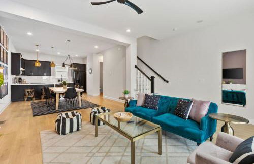 Upscale Townhome 3 miles to Downtown with 2 Car Garage - Foto 13