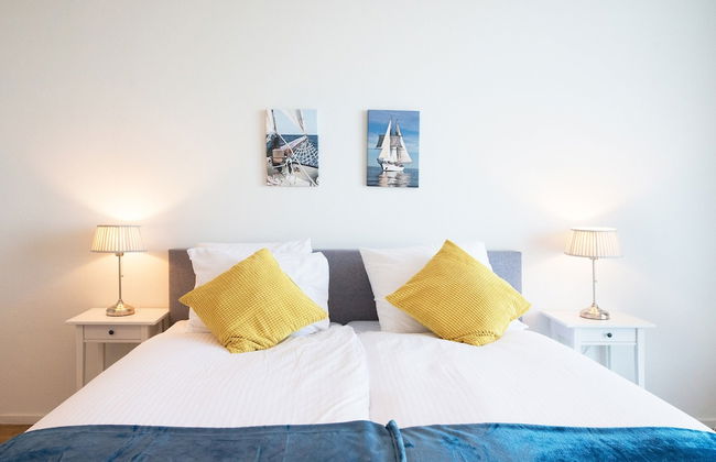 Appealing Apartment in Den Haag With Balcony, Terrace - Photo 12