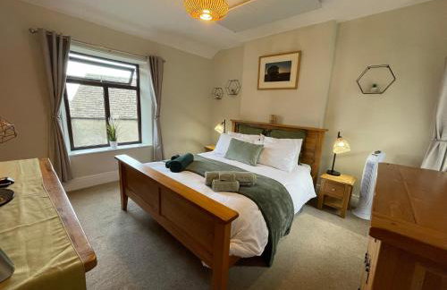 Muddy Paws Cottages - The Nook - Photo 61