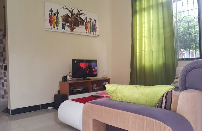 Perfect Home Two minutes to Kijiji Beach - Photo 1