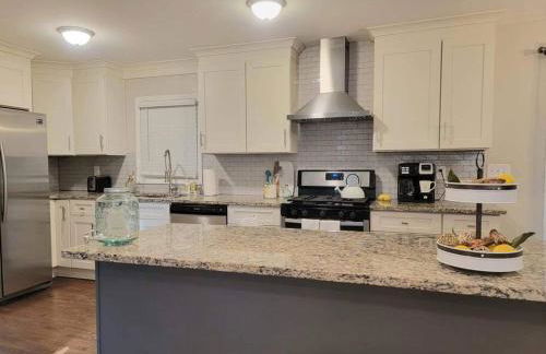 Refreshed!! Private 4BRMs 2 Bath - 2 King Beds!! - Foto 3