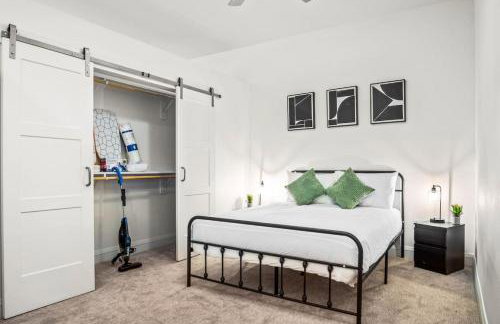 Luxurious New Unit 1Bd1Ba Pool, Golf Sim - Foto 1