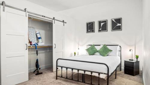 Luxurious New Unit 1Bd1Ba Pool, Golf Sim - Foto 1