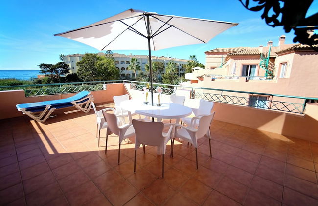 Marbella Beach Resort at Club Playa Real - Foto 1