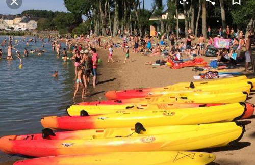 Waterfront family property - Foto 28