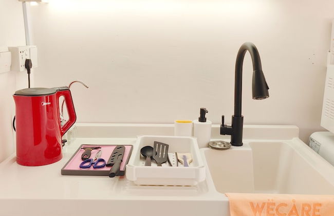 Icon City Premier Suites by WeCare - Photo 11