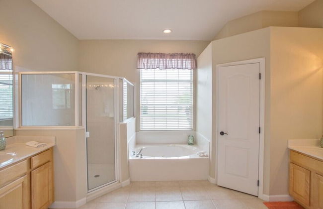 732bd 4 Bedroom Villa by RedAwning - Photo 5