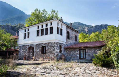 260m2 Unique Mountain House in Lilea Parnasos - Foto 2