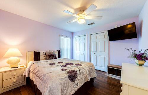 514 - Make Yourself at Home on our Private Pool Deck with Spa - Photo 31