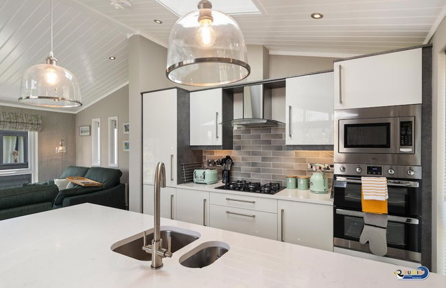 Trevelyn Lodge - Luxury Lodge Hot Tub Close to Beach - Foto 8