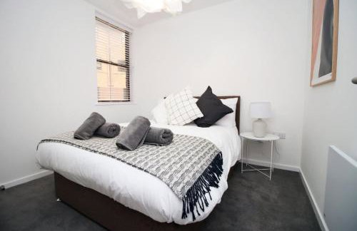 Modern Two BR | Free Parking - Foto 22