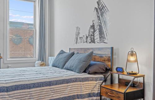 Large Home - Great Location - 15 Minutes to NYC - Foto 24