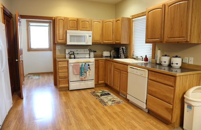 Inn on Bigfork Bay Loft 2 Bedroom - Photo 6